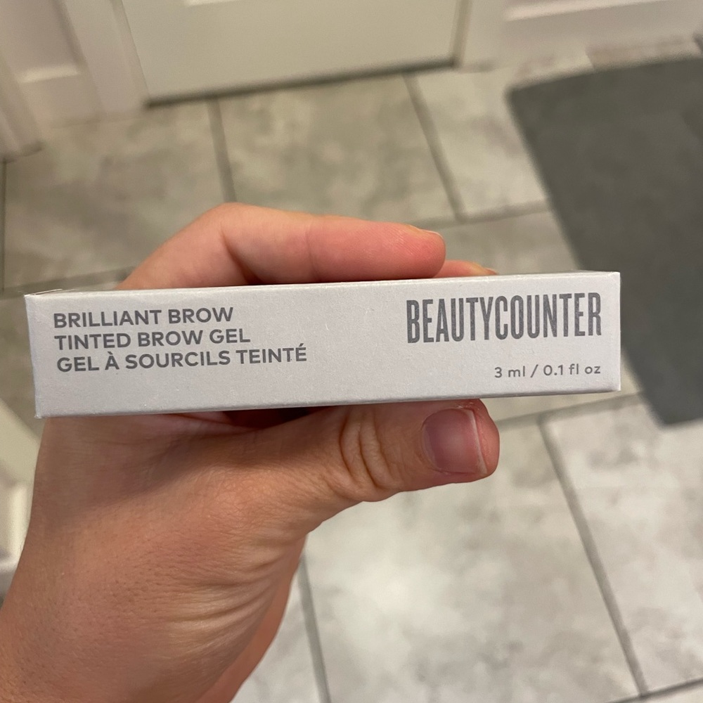 Brilliant brow gel NEW